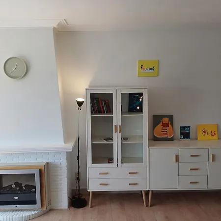 2 Slaapkamer Vlak Aan Zee * Ostende