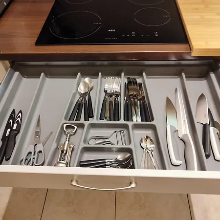 2 Slaapkamer Vlak Aan Zee * Ostende