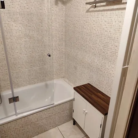 2 Slaapkamer Vlak Aan Zee * Oostende