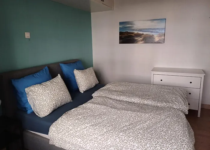 2 Slaapkamer Vlak Aan Zee Appartement *